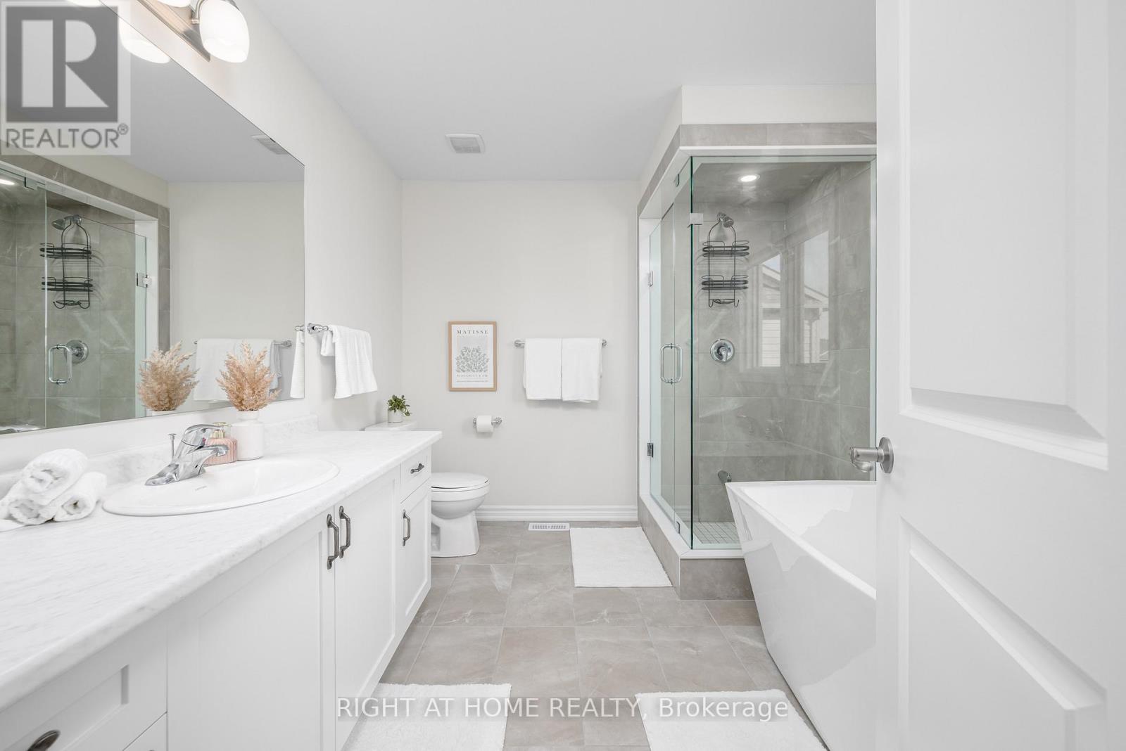 300 - 300 Mceachern Lane, Gravenhurst, Ontario  P1P 0H8 - Photo 10 - X12857130