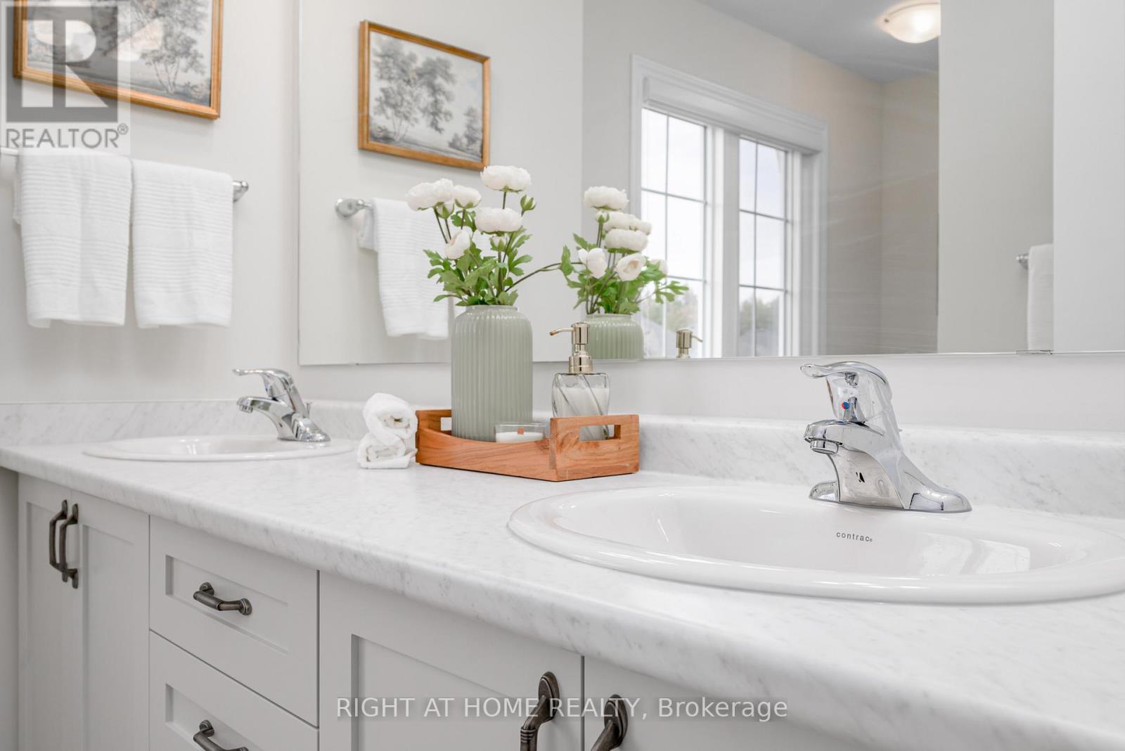 300 - 300 Mceachern Lane, Gravenhurst, Ontario  P1P 0H8 - Photo 28 - X12857130