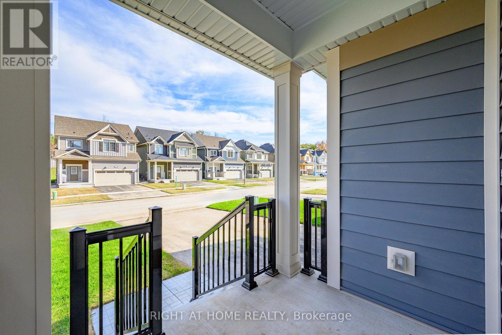 300 - 300 Mceachern Lane, Gravenhurst, Ontario  P1P 0H8 - Photo 4 - X12857130