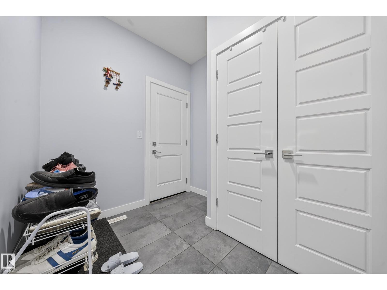 2084 Graydon Hill Cr Sw Cr Sw, Edmonton, Alberta  T6W 4C7 - Photo 3 - E4476391