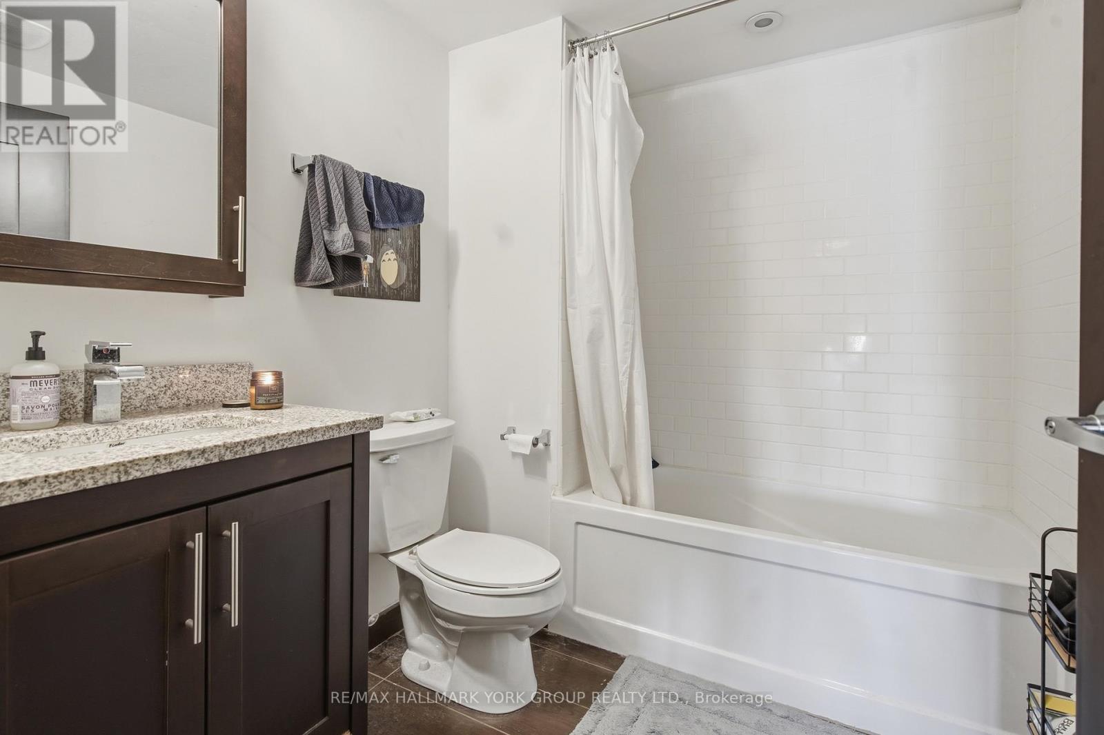 Photo 21 of 35 for 714 - 1235 Richmond Street