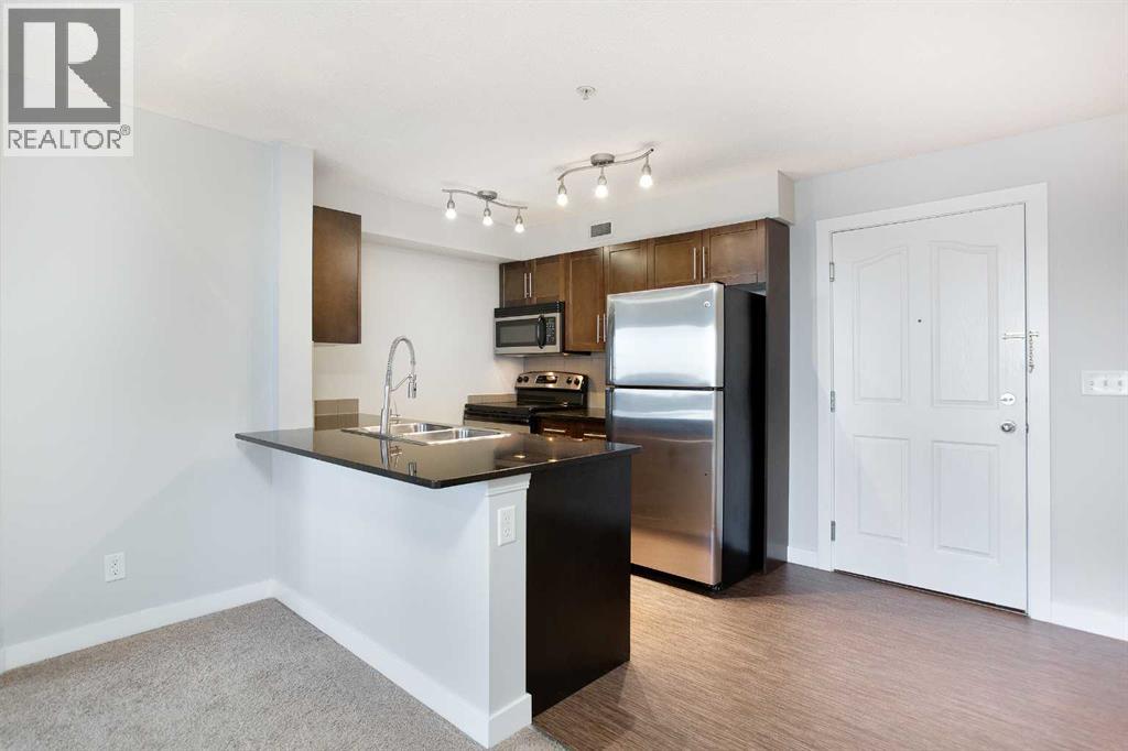 320, 7110 80 Avenue Ne, Calgary, Alberta  T3J 0N4 - Photo 3 - A2291571