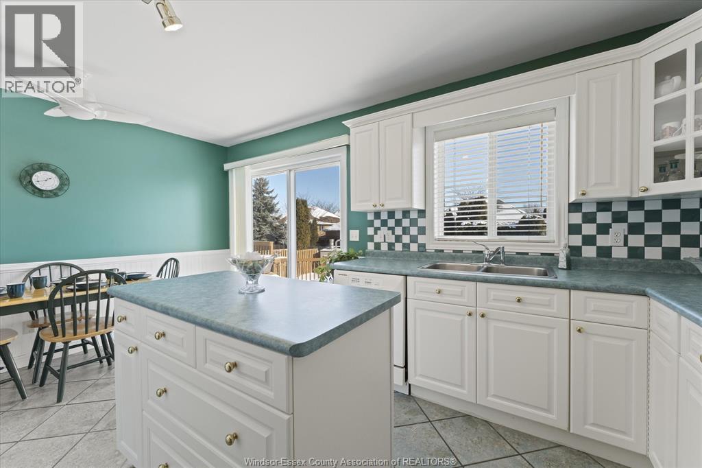 552 Mctague Court, Windsor, Ontario  N8P 1L3 - Photo 8 - 26002395