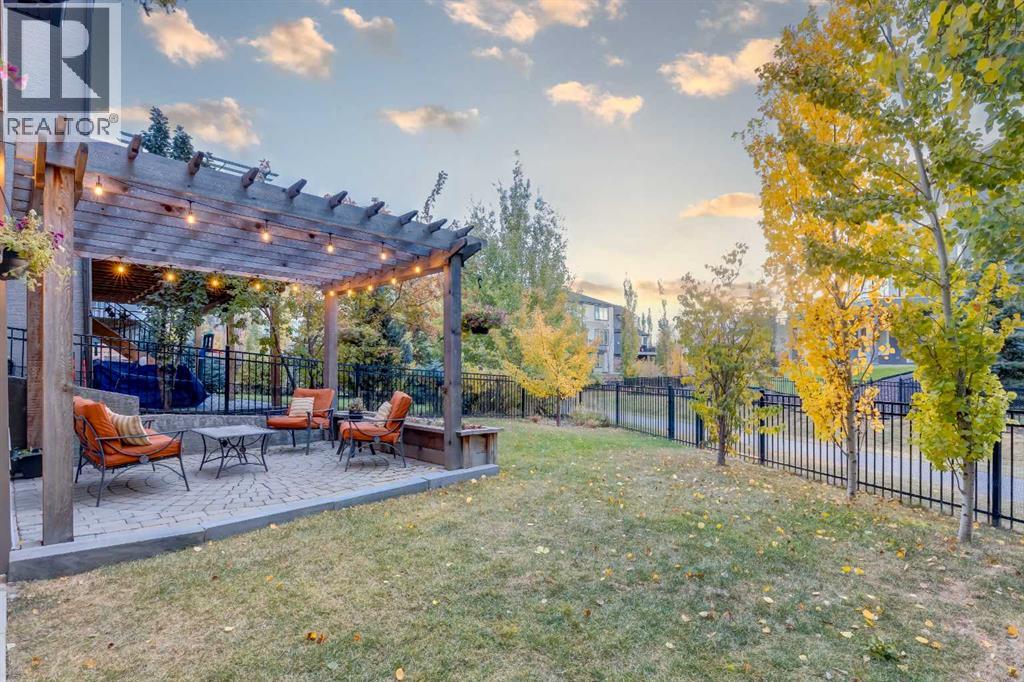 643 Evanston Drive Nw, Calgary, Alberta  T3P 0H7 - Photo 2 - A2284568