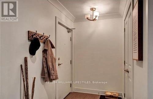 202 - 320 Sugarcreek Trail, London North, Ontario  N6H 2M6 - Photo 3 - X12857232