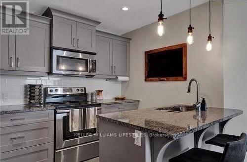 202 - 320 Sugarcreek Trail, London North, Ontario  N6H 2M6 - Photo 5 - X12857232