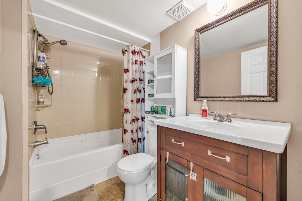 Bamt 18991 70a Avenue, Surrey, British Columbia  V4N 5N9 - Photo 11 - R3097182