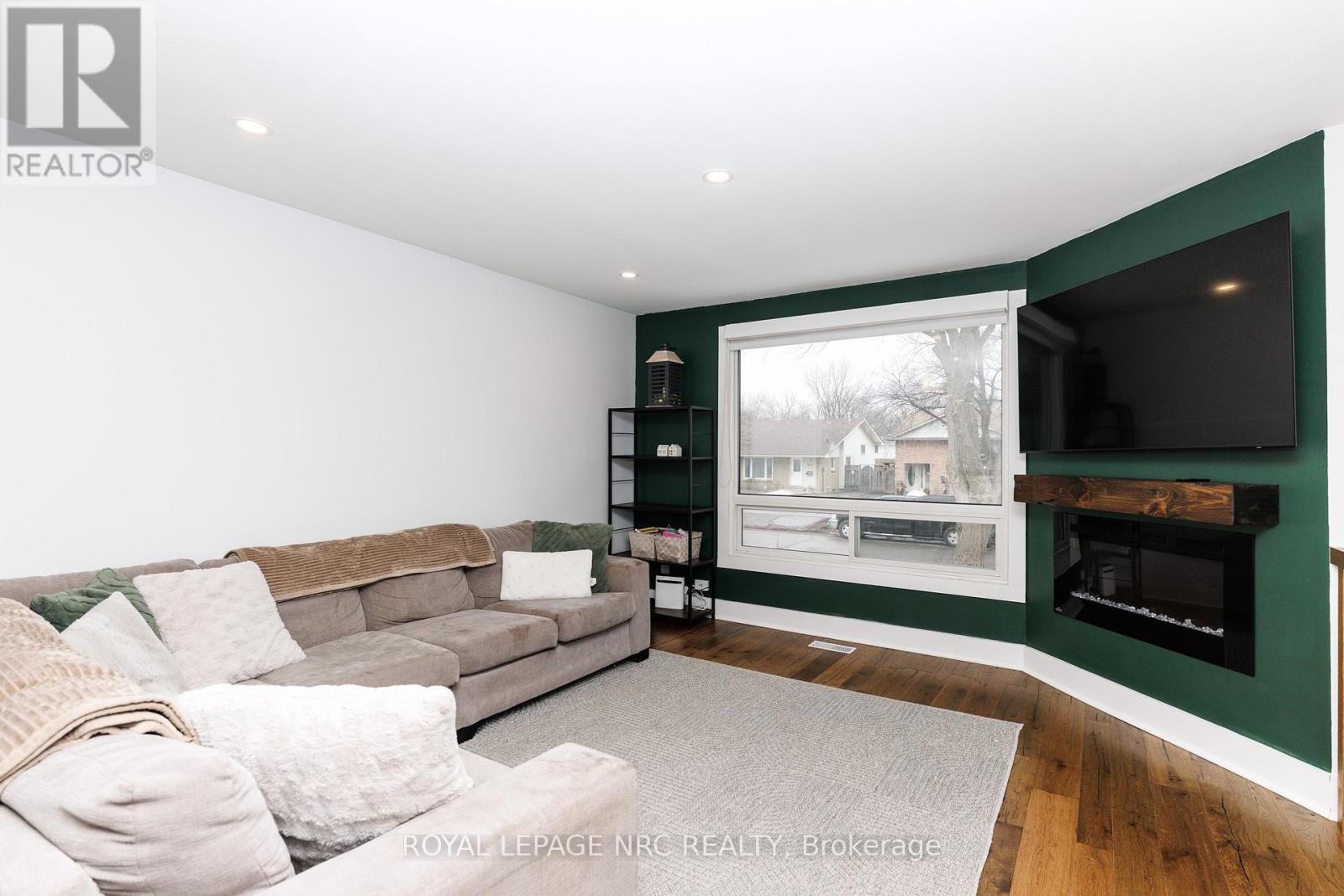 7000 Briarwood Avenue, Niagara Falls, Ontario  L2E 6Y1 - Photo 3 - X12857212