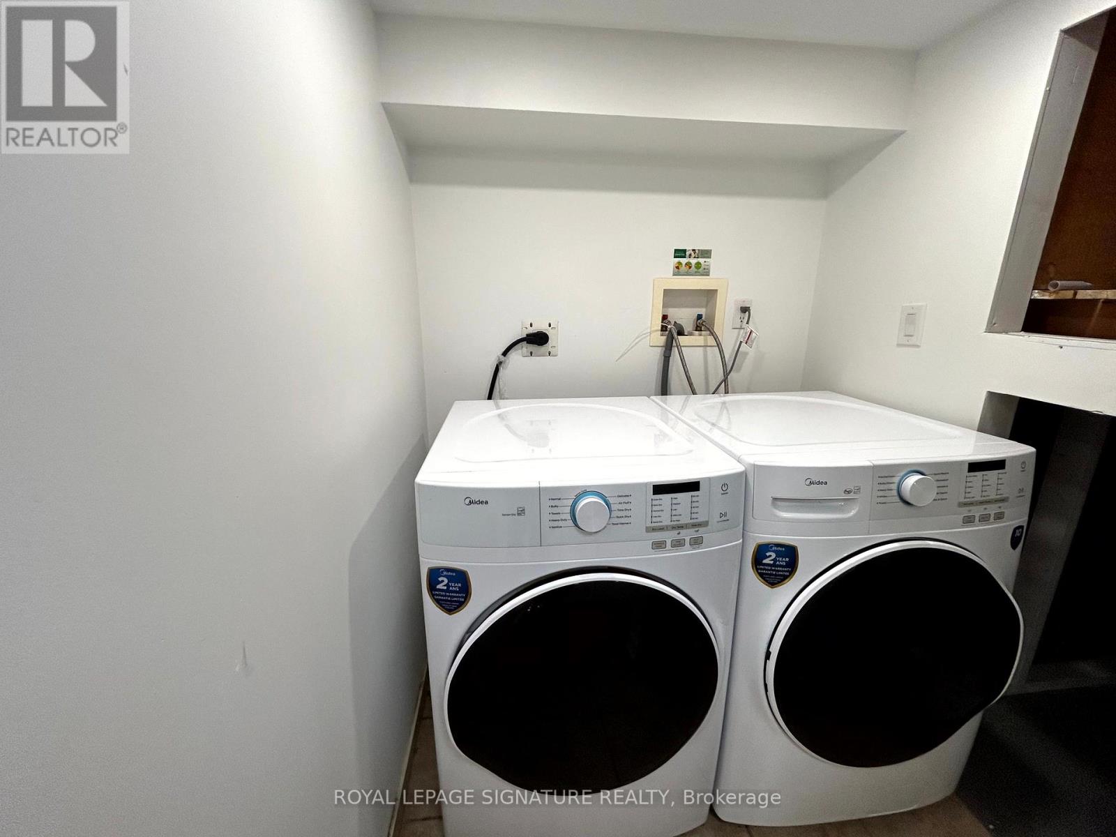 14 Glentworth Road, Toronto, Ontario  M2J 2E6 - Photo 25 - C12857054