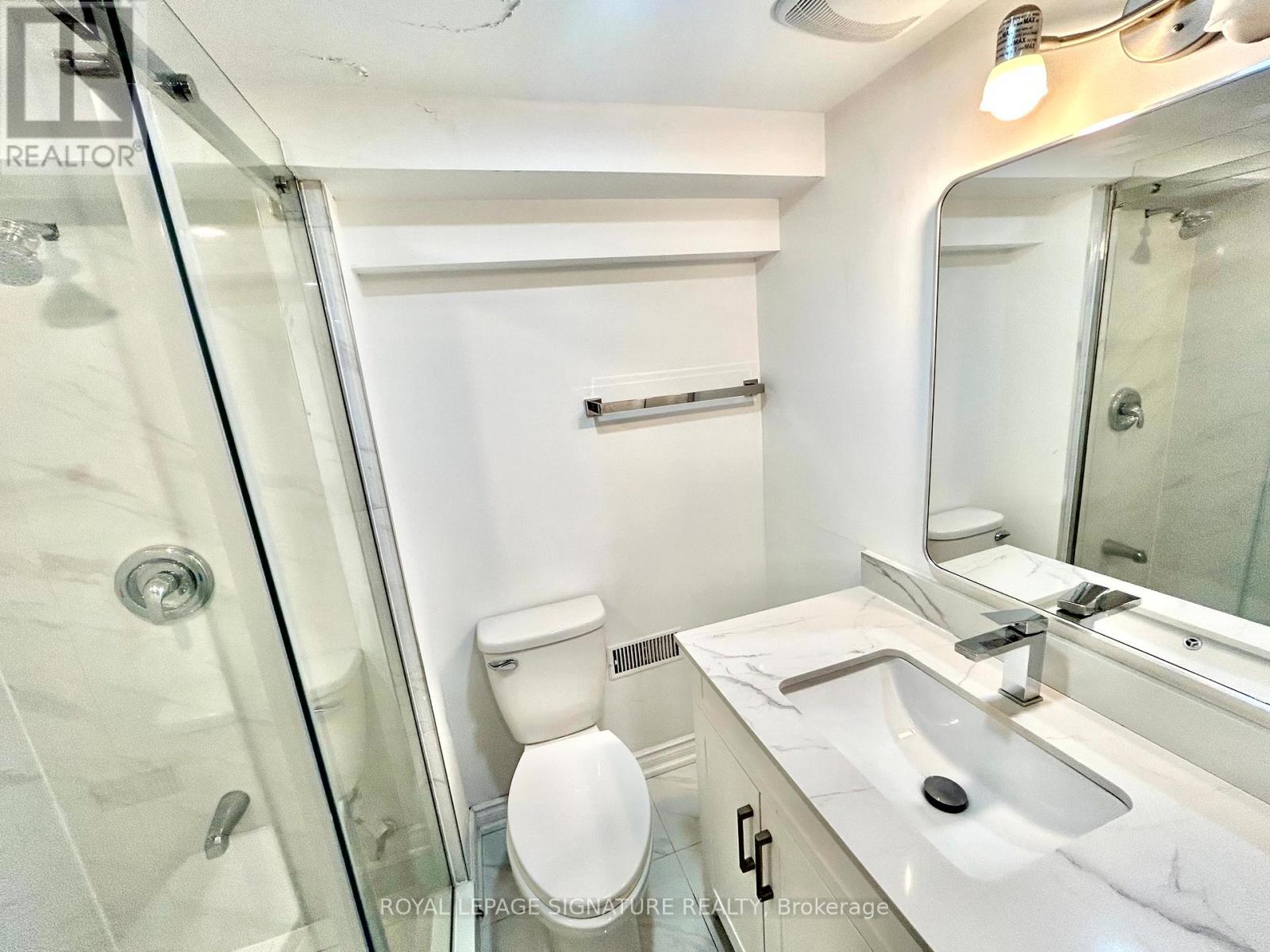 14 Glentworth Road, Toronto, Ontario  M2J 2E6 - Photo 22 - C12857054