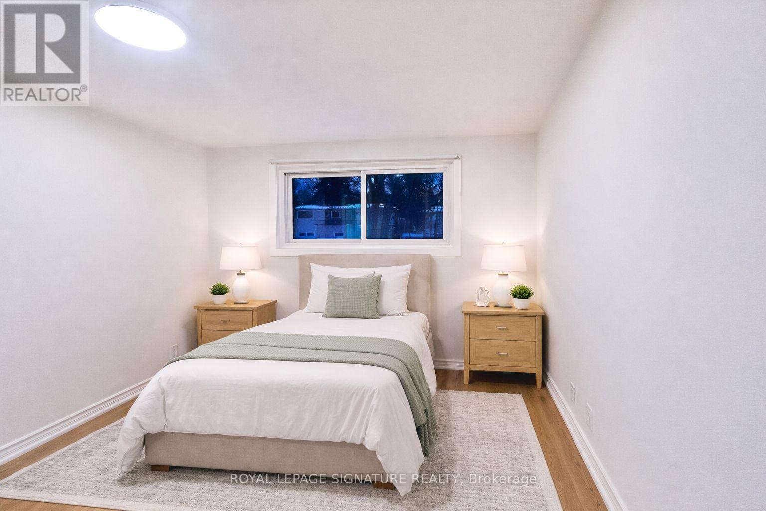 14 Glentworth Road, Toronto, Ontario  M2J 2E6 - Photo 8 - C12857054