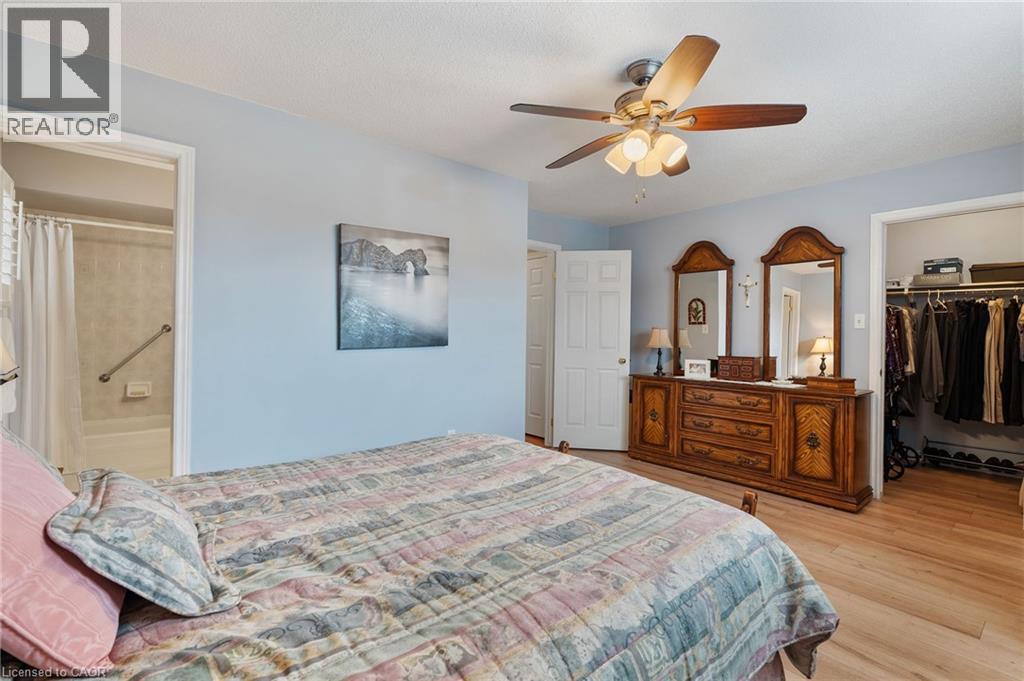 51 Redtail Crescent, Hamilton, Ontario  L9B 2R5 - Photo 30 - 40809792