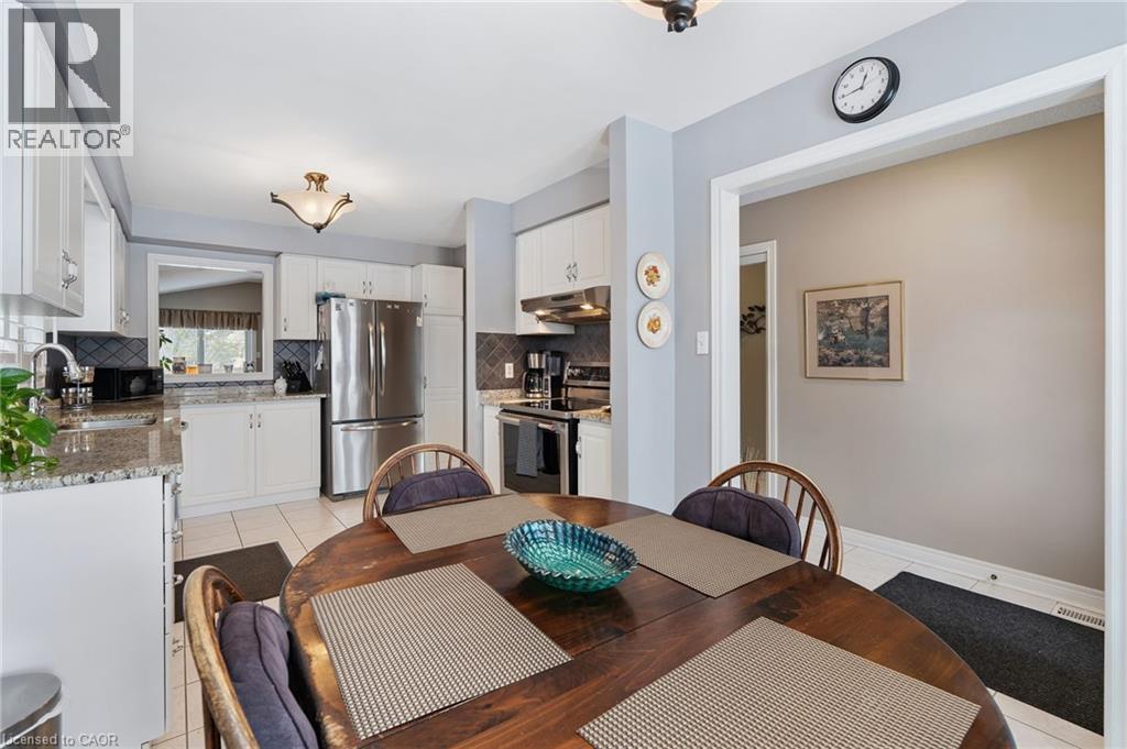 51 Redtail Crescent, Hamilton, Ontario  L9B 2R5 - Photo 9 - 40809792