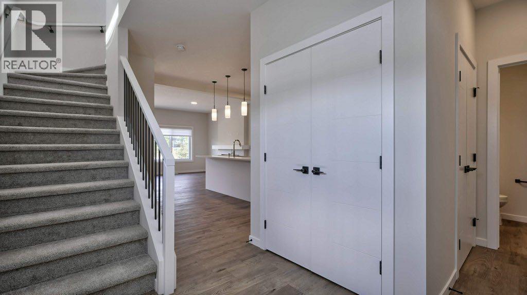 264 Legacy Glen Parade Se, Calgary, Alberta  T2X 5Z6 - Photo 6 - A2290196