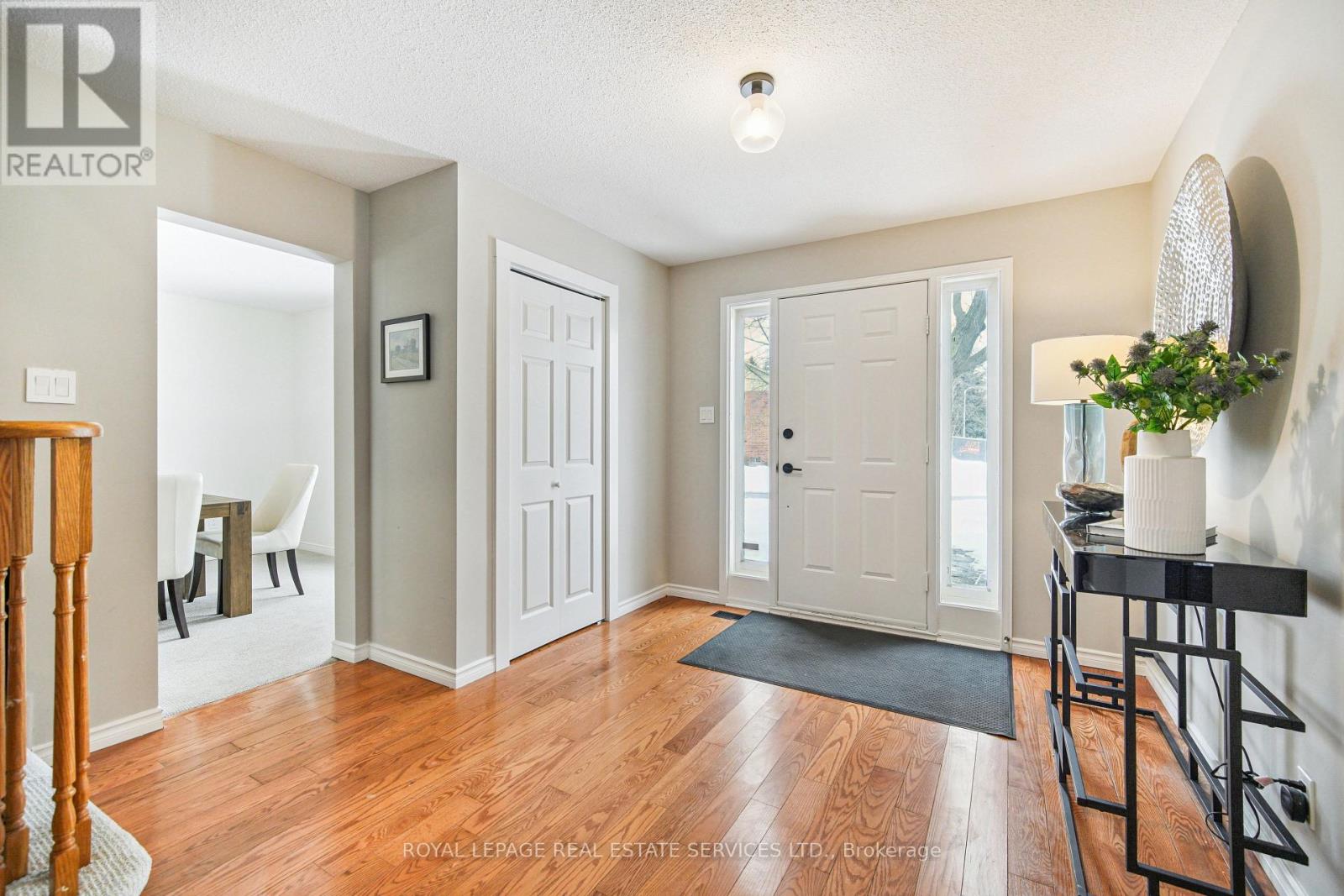 40 Stonemanse Court, Toronto, Ontario  M1G 3V3 - Photo 4 - E12857168