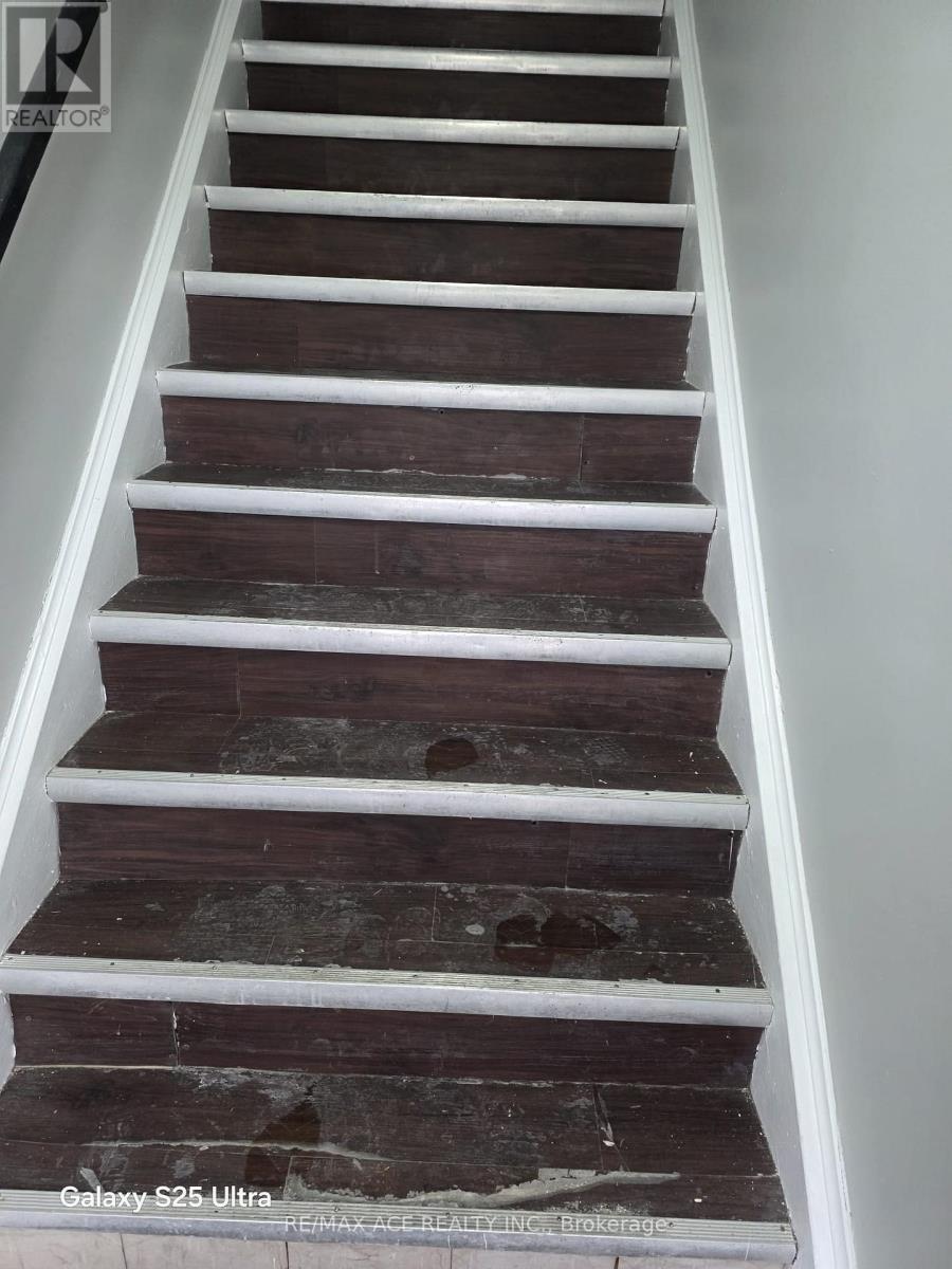 Apt #3 - 517 East Avenue, Toronto, Ontario  M1C 2X1 - Photo 2 - E12857238