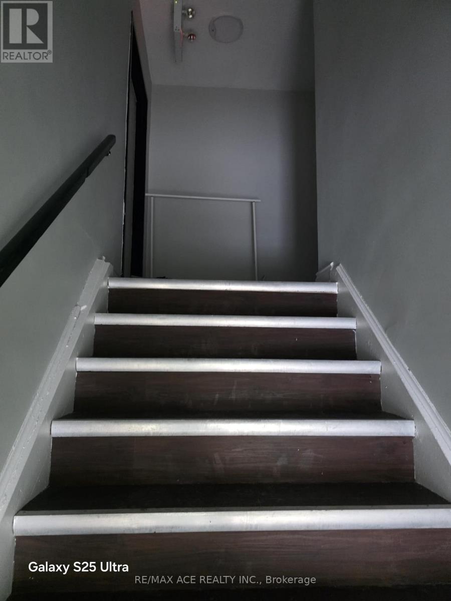 Apt #3 - 517 East Avenue, Toronto, Ontario  M1C 2X1 - Photo 3 - E12857238