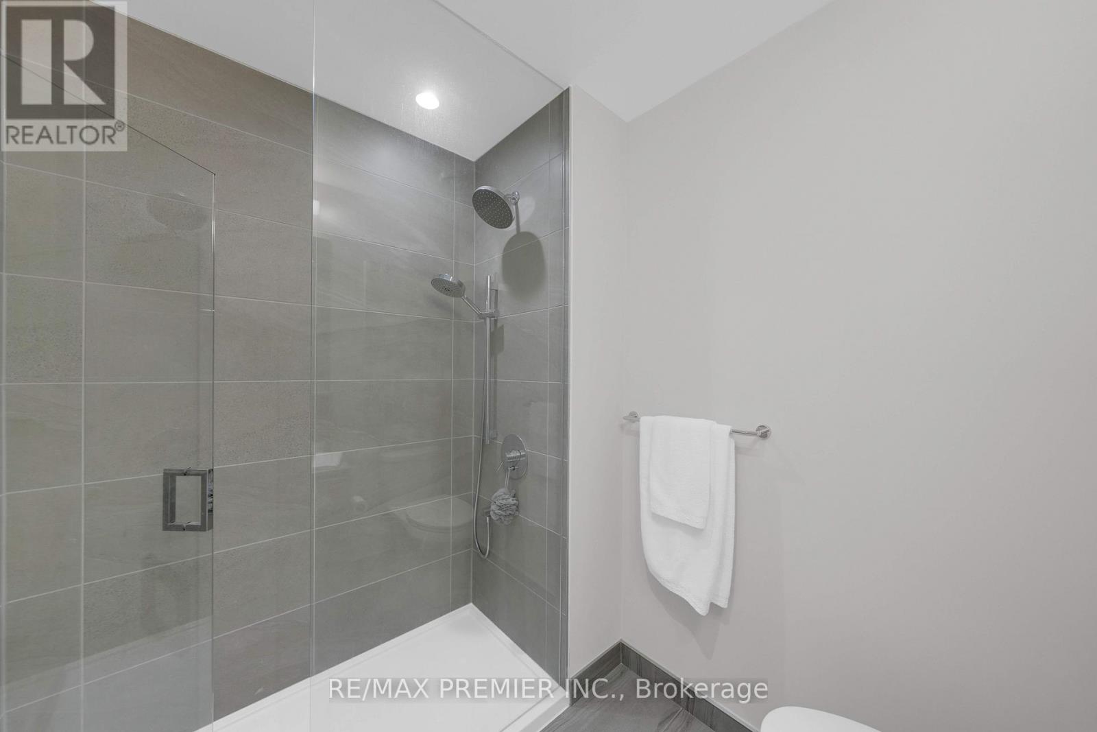 5206 - 898 Portage Parkway, Vaughan, Ontario  L4K 0J6 - Photo 11 - N12857196