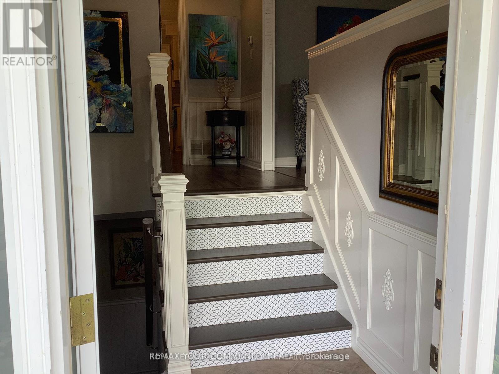 28 Indian Arrow Road, Barrie, Ontario  L4M 5H3 - Photo 3 - S12857174