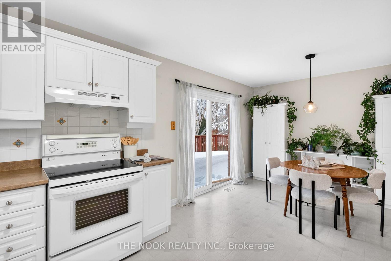 317 Woodward Avenue, Selwyn, Ontario  K9L 1K2 - Photo 17 - X12855714