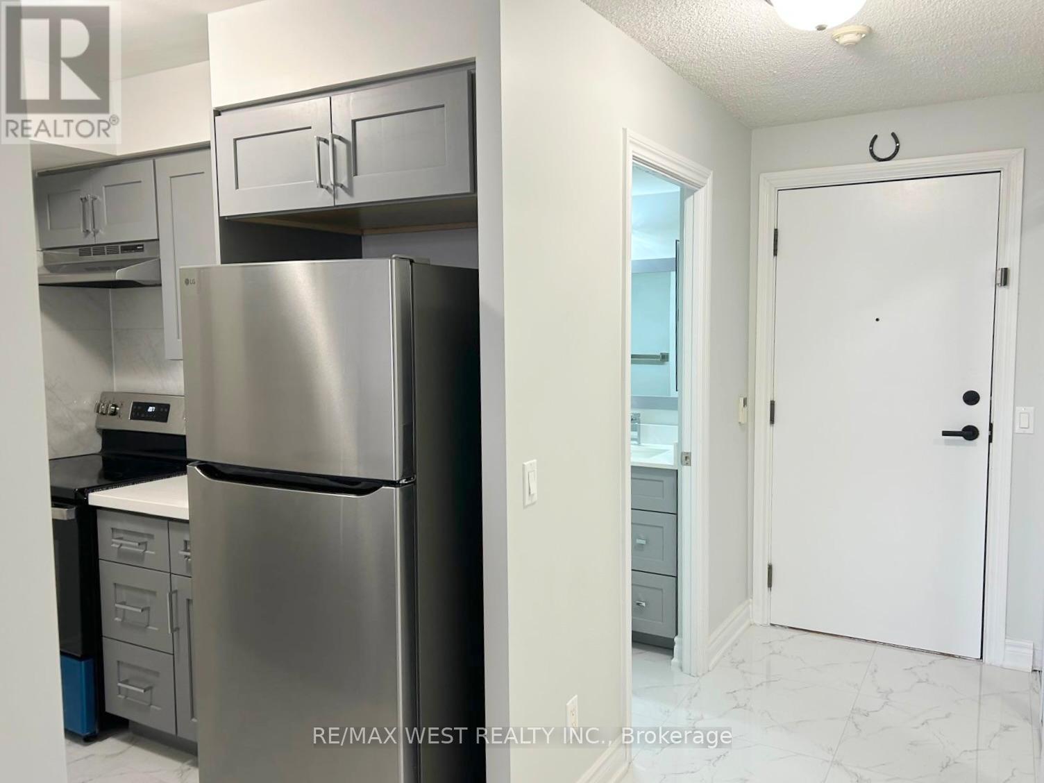 529 - 700 Humberwood Boulevard, Toronto, Ontario  M9W 7J4 - Photo 2 - W12857176