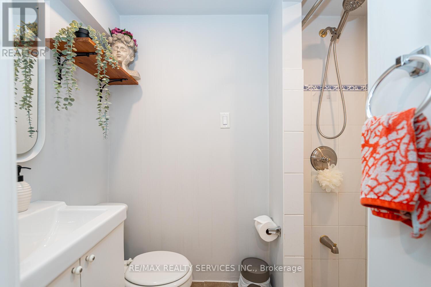 145 - 1050 Shawnmarr Road, Mississauga, Ontario  L5H 3V1 - Photo 45 - W12857208