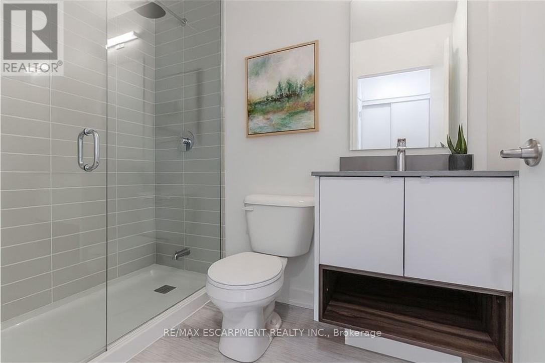 105 - 1135 Cooke Boulevard, Burlington, Ontario  L7T 0C3 - Photo 8 - W12857222