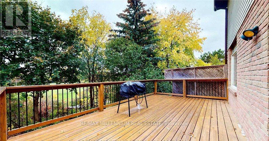 8 Dalzell Avenue, Brampton, Ontario  L6Z 2C5 - Photo 16 - W12857224