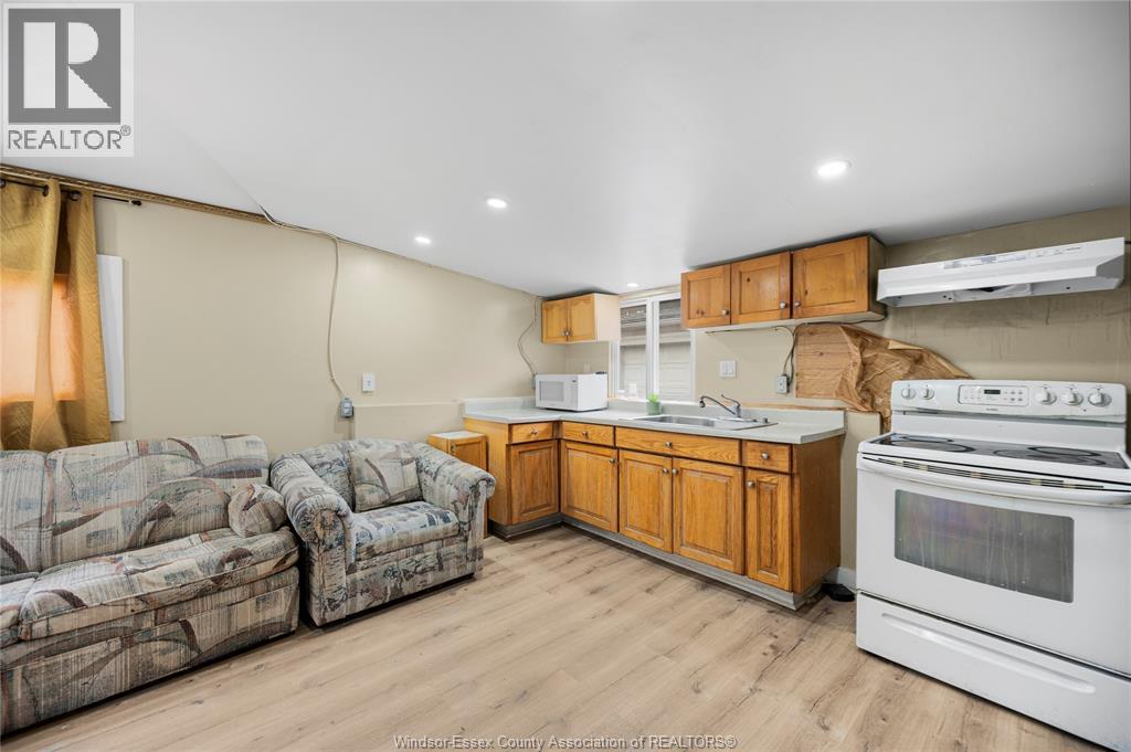 1763 Dominion Boulevard, Windsor, Ontario  N9B 3H6 - Photo 10 - 26004785