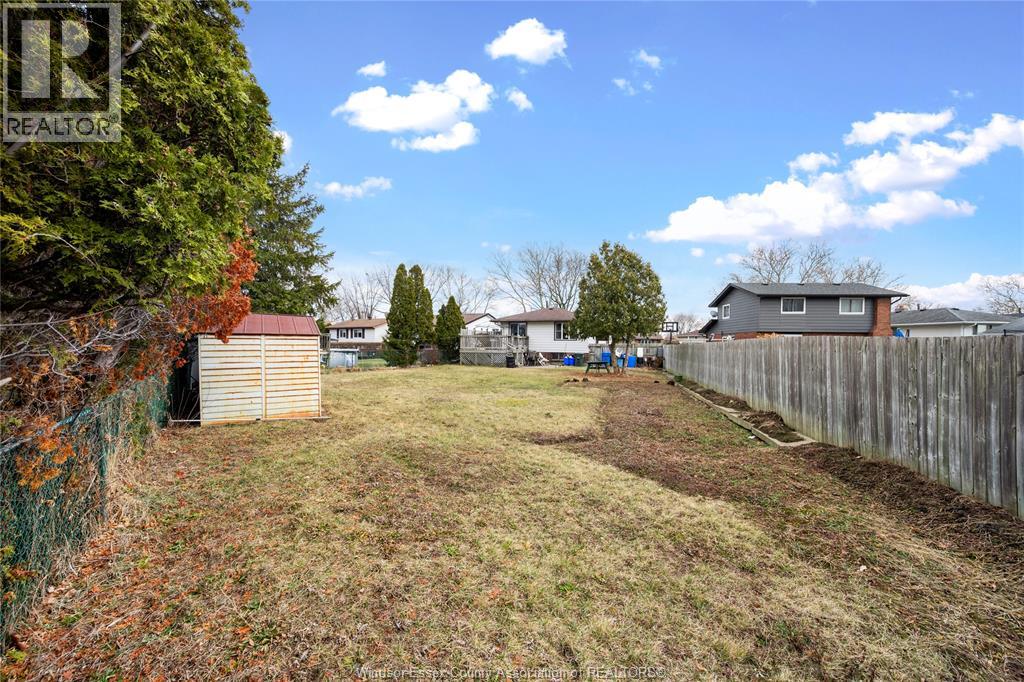 9606 Avery Lane, Windsor, Ontario  N8R 2A2 - Photo 7 - 26004786
