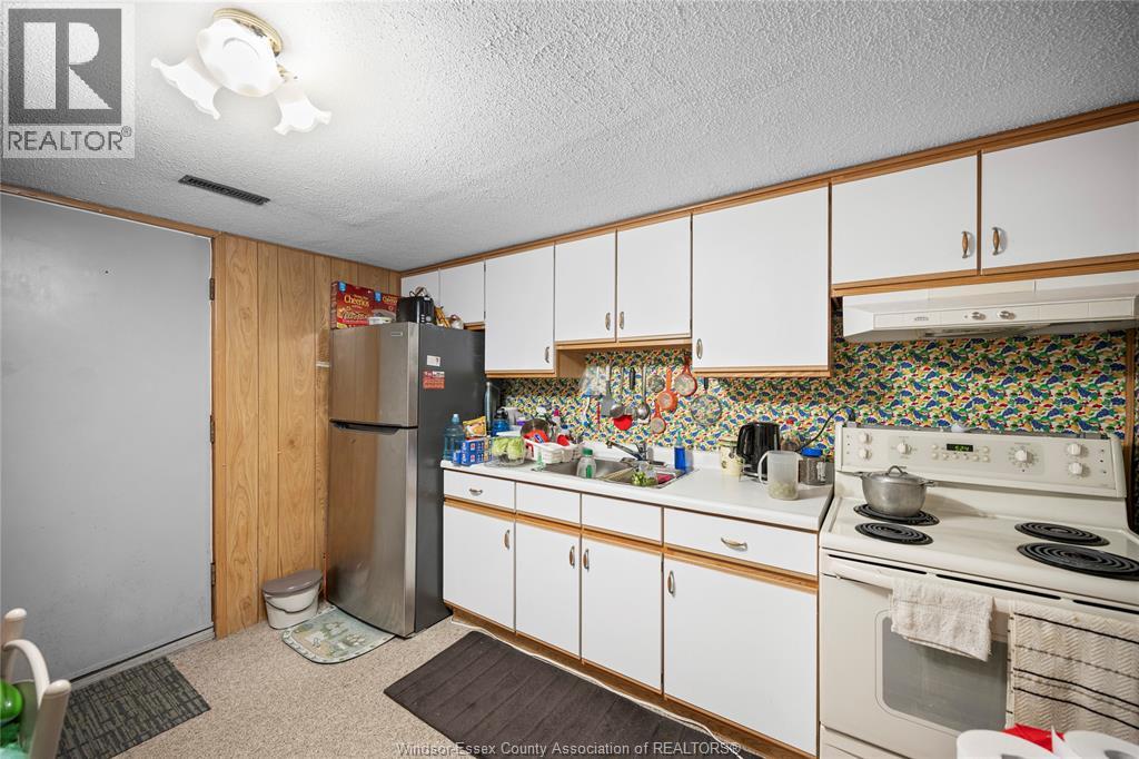 9606 Avery Lane, Windsor, Ontario  N8R 2A2 - Photo 12 - 26004786