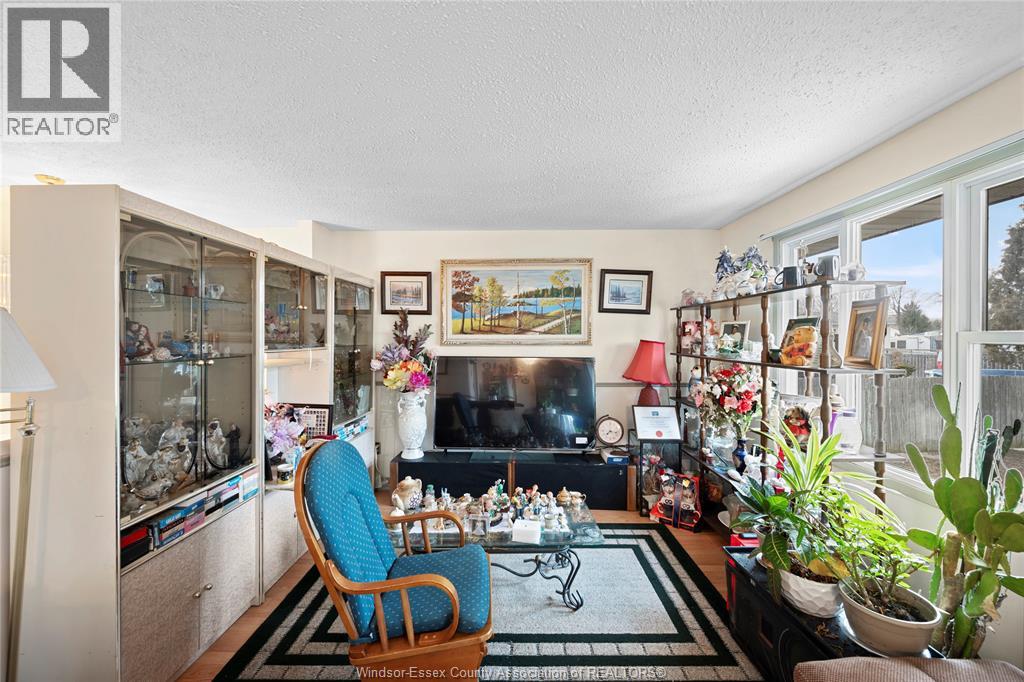 9606 Avery Lane, Windsor, Ontario  N8R 2A2 - Photo 10 - 26004786