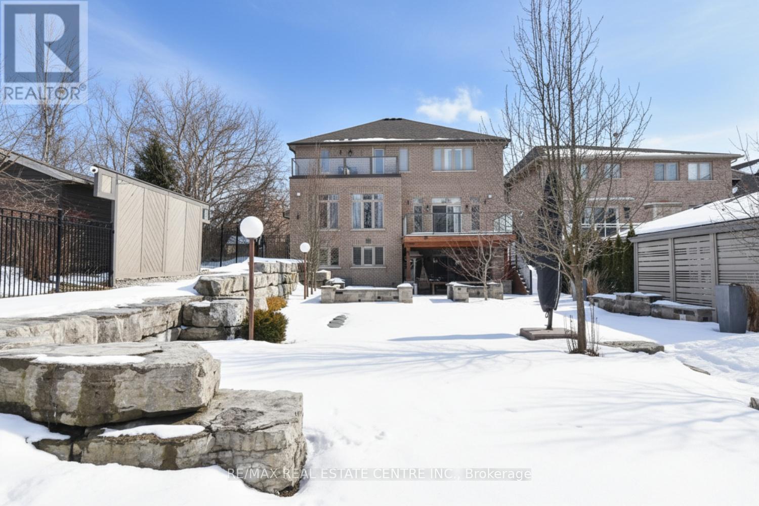 211 Tollgate Drive, Hamilton, Ontario  L9G 5C8 - Photo 2 - X12857164