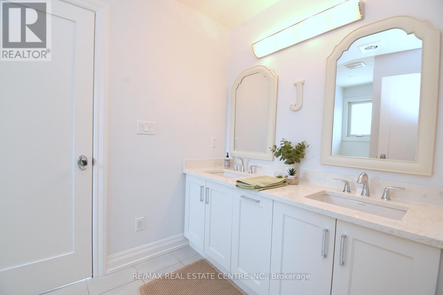 211 Tollgate Drive, Hamilton, Ontario  L9G 5C8 - Photo 36 - X12857164