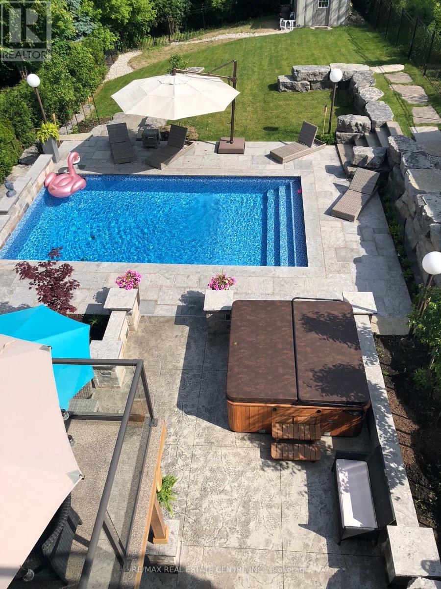 211 Tollgate Drive, Hamilton, Ontario  L9G 5C8 - Photo 5 - X12857164