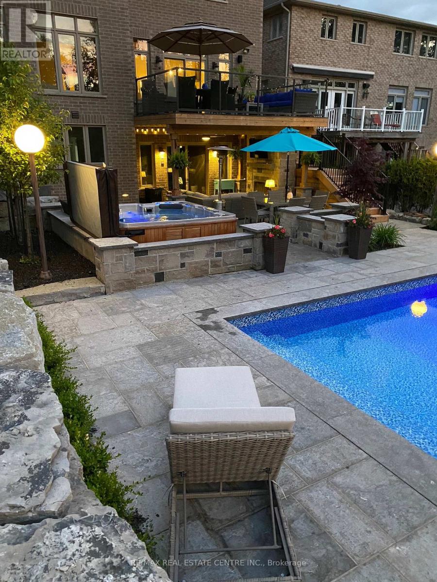 211 Tollgate Drive, Hamilton, Ontario  L9G 5C8 - Photo 6 - X12857164