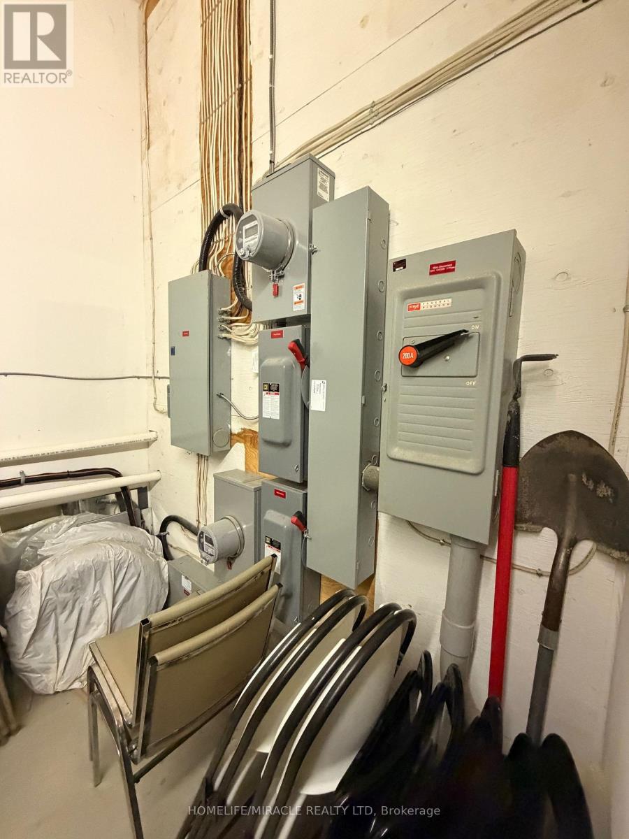 31 Thames Street S, Ingersoll, Ontario  N5C 2S8 - Photo 5 - X12857180