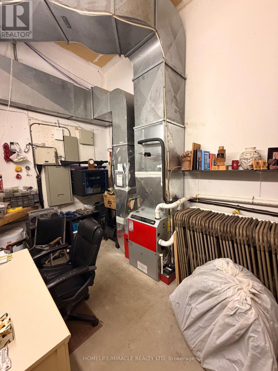 31 Thames Street S, Ingersoll, Ontario  N5C 2S8 - Photo 6 - X12857180