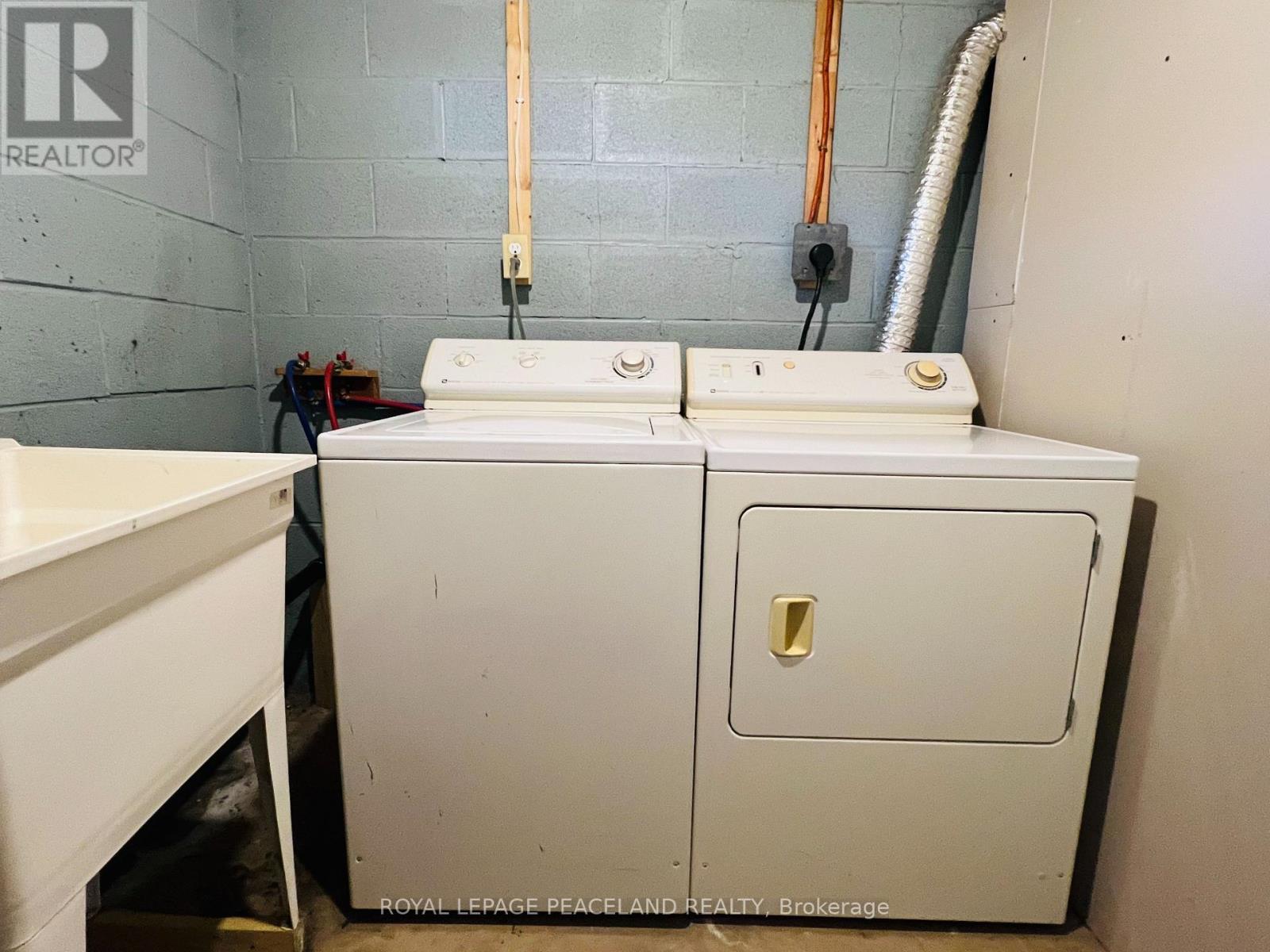 Basement - 403 Denlow Avenue, Hamilton, Ontario  L9C 1K1 - Photo 8 - X12857230