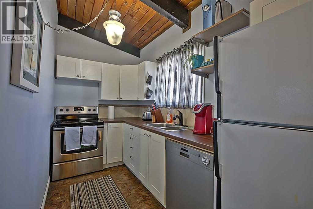 80 Queen Alexandra Close Se, Calgary, Alberta  T2J 3P8 - Photo 7 - A2290586