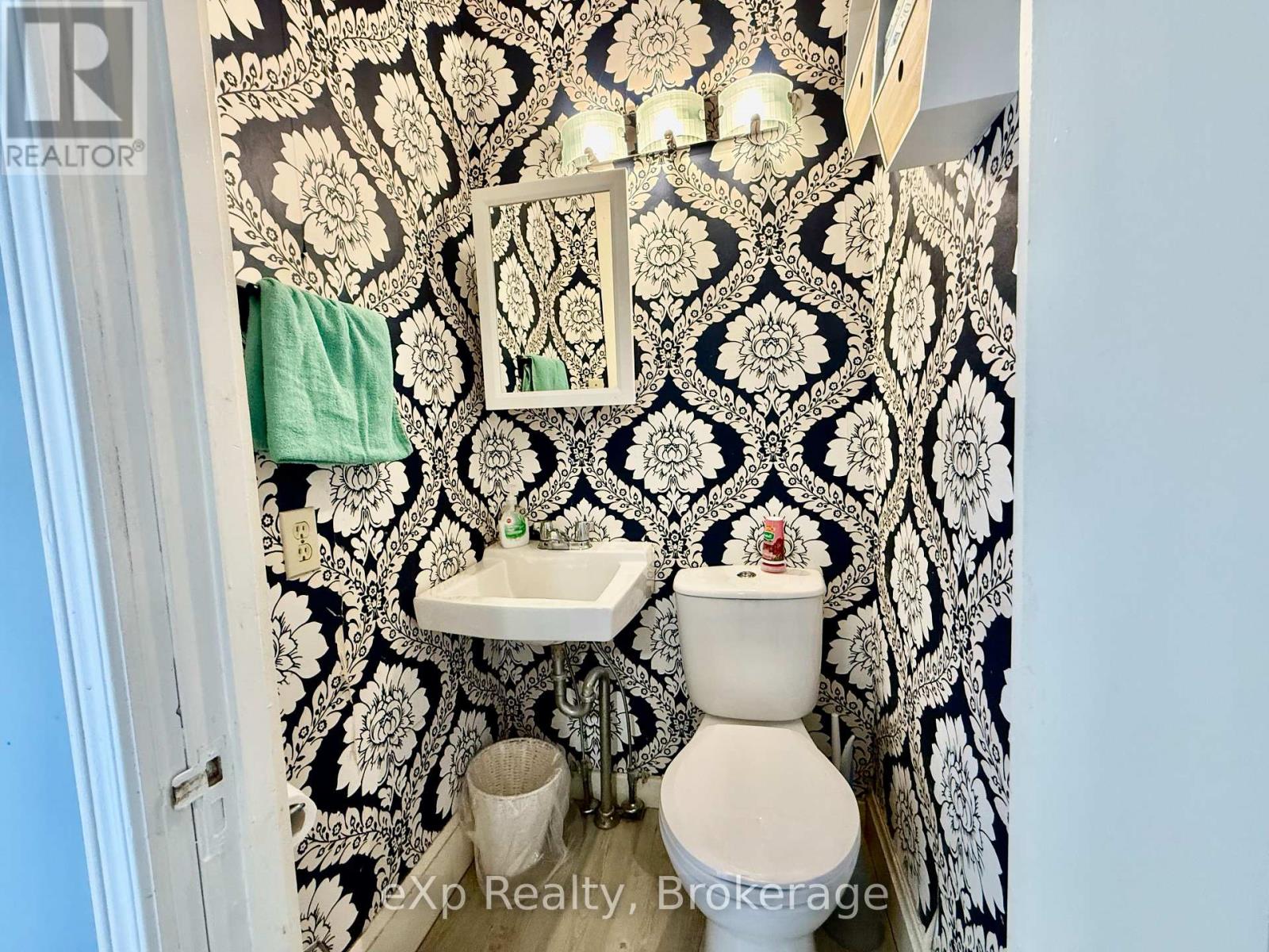 507 Mary Street, Brockton, Ontario  N0G 2V0 - Photo 16 - X12857256