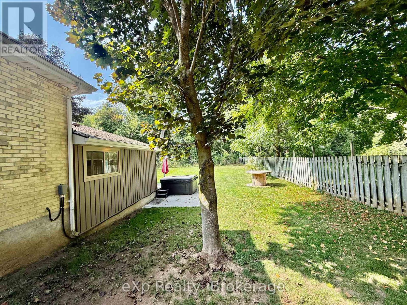 507 Mary Street, Brockton, Ontario  N0G 2V0 - Photo 18 - X12857256