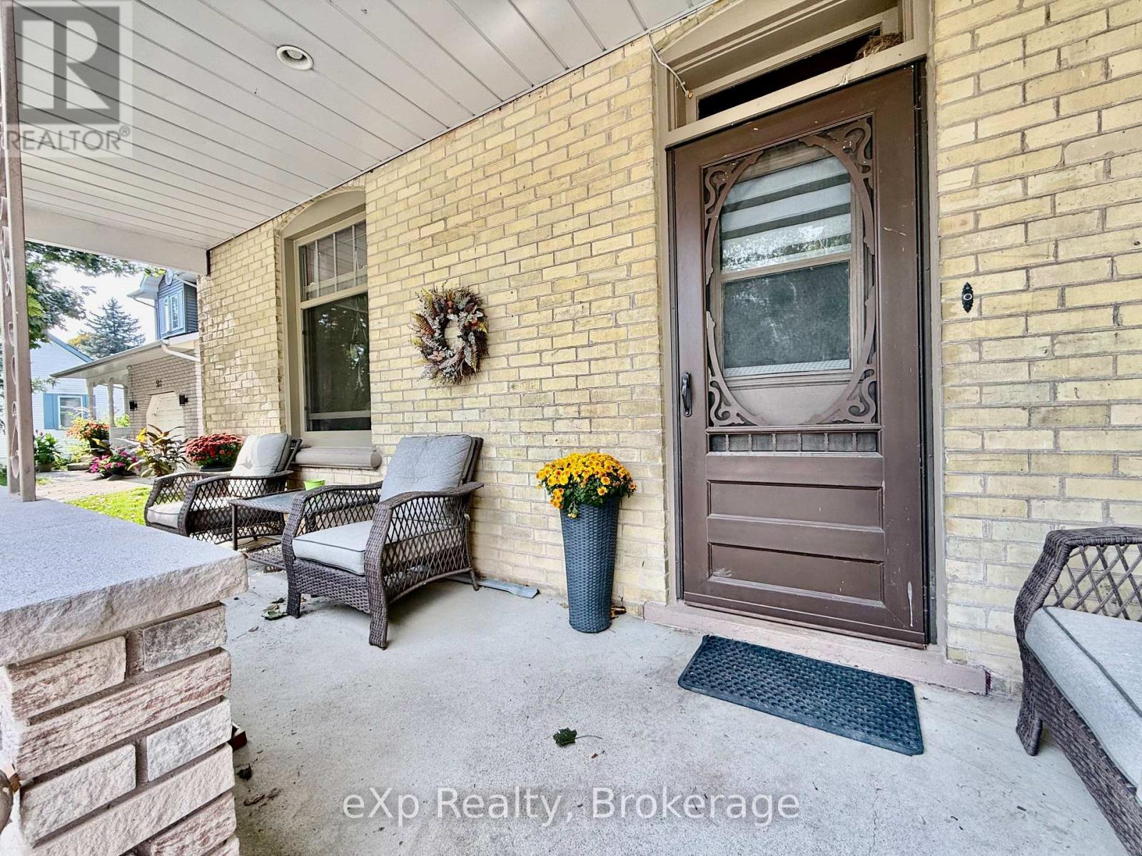 507 Mary Street, Brockton, Ontario  N0G 2V0 - Photo 2 - X12857256