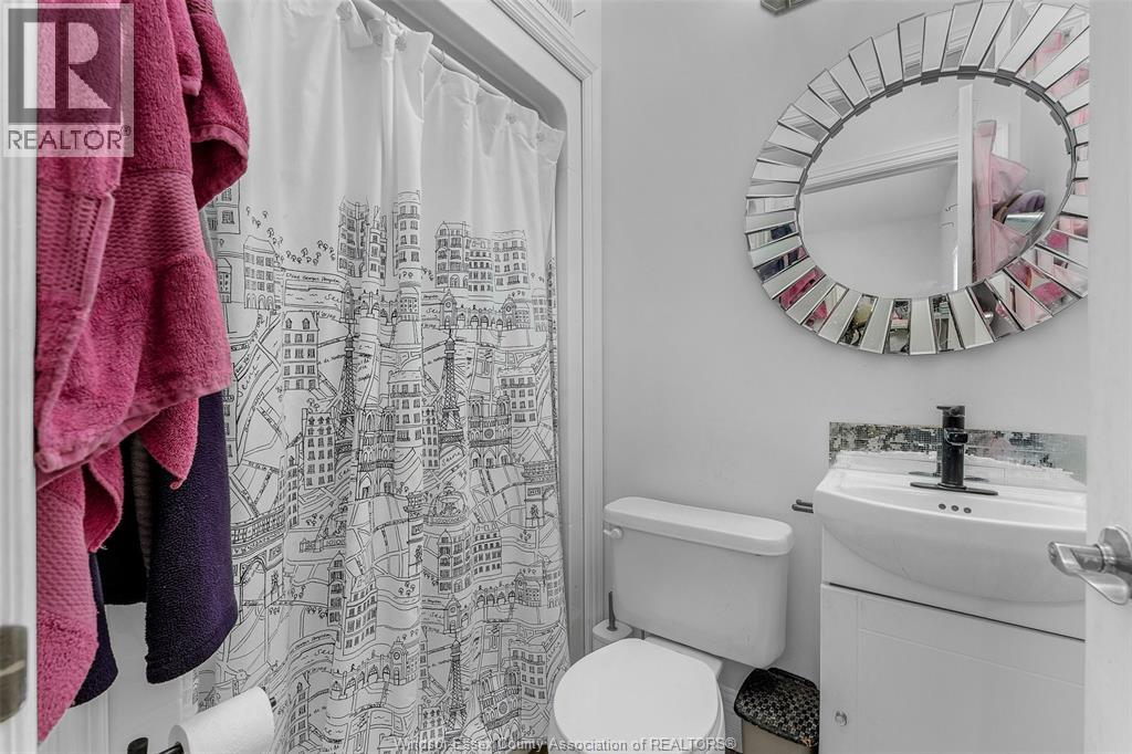 4892 Barcelona Crescent, Windsor, Ontario  N9G 3G1 - Photo 10 - 26004775