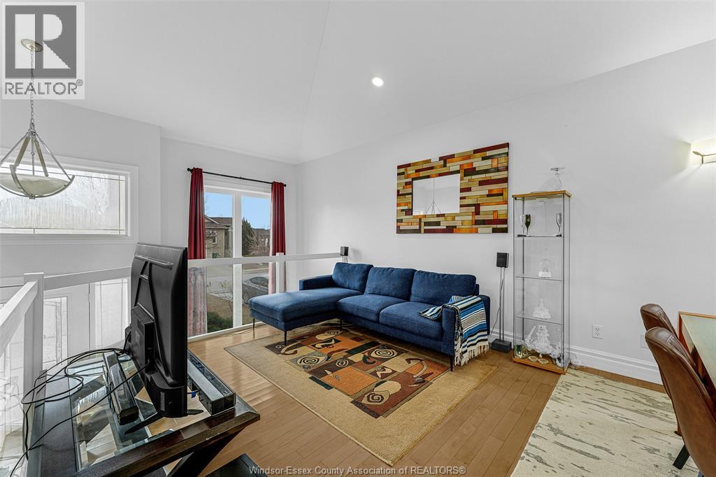 4892 Barcelona Crescent, Windsor, Ontario  N9G 3G1 - Photo 4 - 26004775