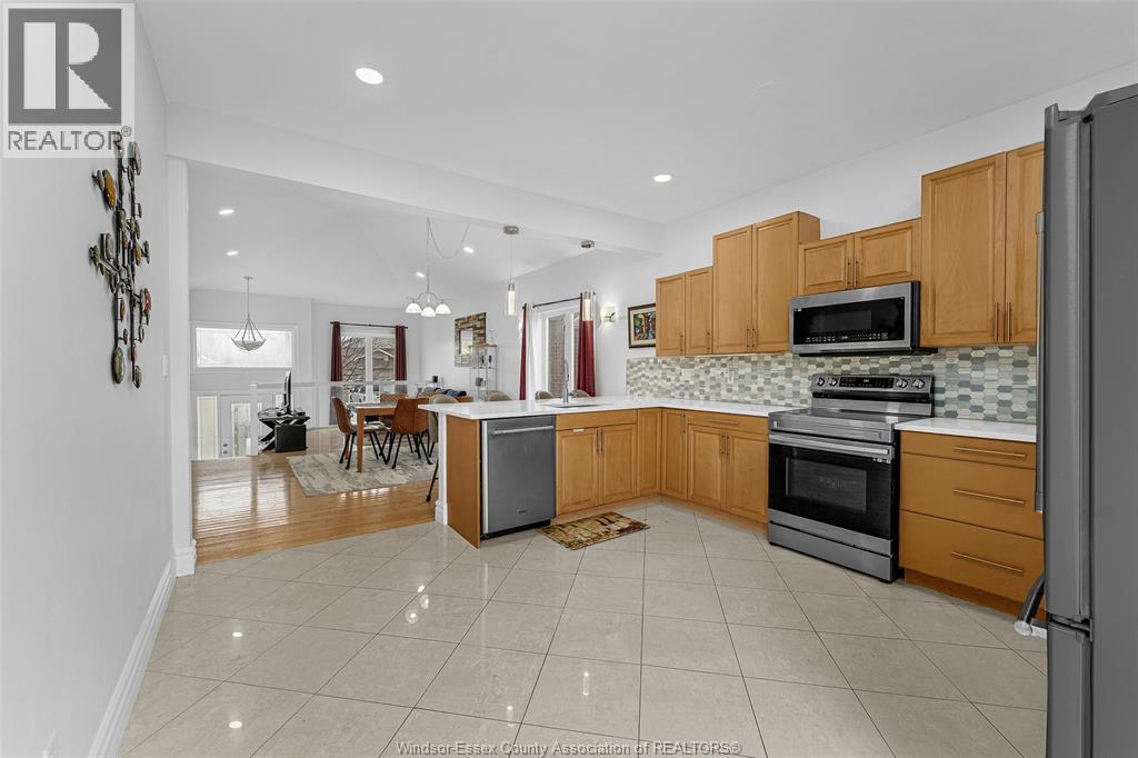 4892 Barcelona Crescent, Windsor, Ontario  N9G 3G1 - Photo 7 - 26004775