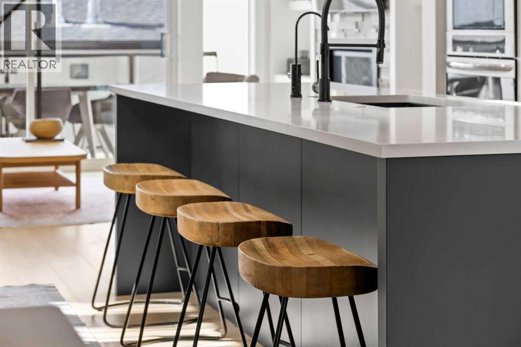 3319 41 Street Sw, Calgary, Alberta  T3E 3L3 - Photo 4 - A2286098