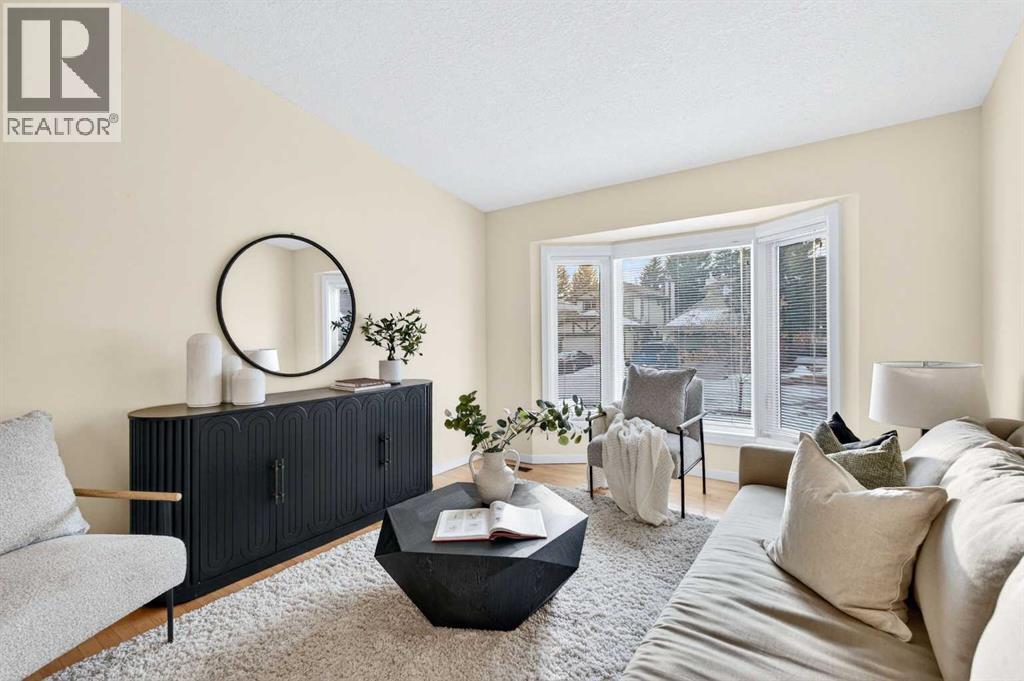 315 Woodhaven Place Sw, Calgary, Alberta  T2W 5P4 - Photo 6 - A2289181