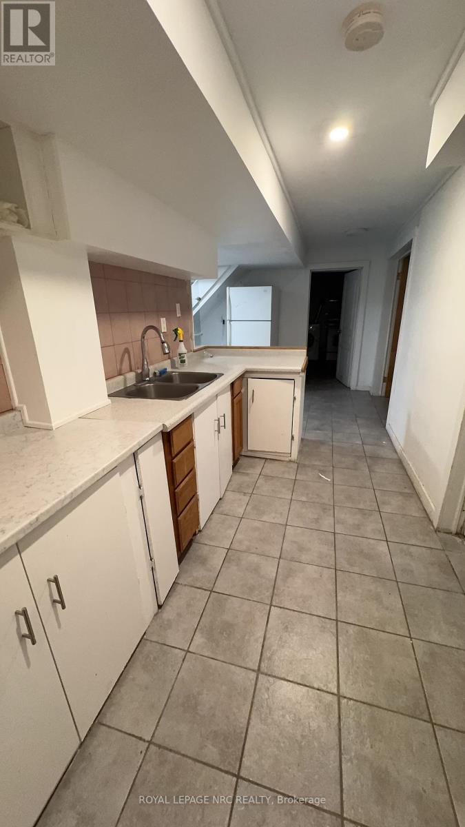 6a Pearl Ann Drive, St. Catharines, Ontario  L2T 3B3 - Photo 12 - X12739804