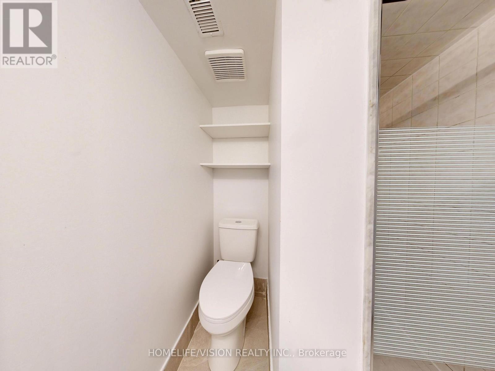 37 Davies Crescent, Toronto, Ontario  M4J 2X7 - Photo 18 - E12857220